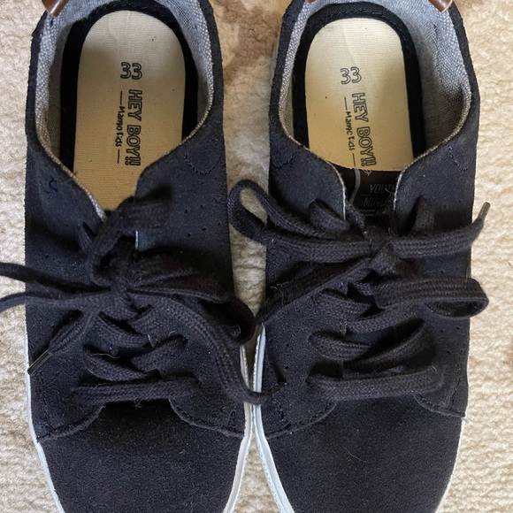 Hey Boy Black Sneakers with White Sole - Picture 1 of 4